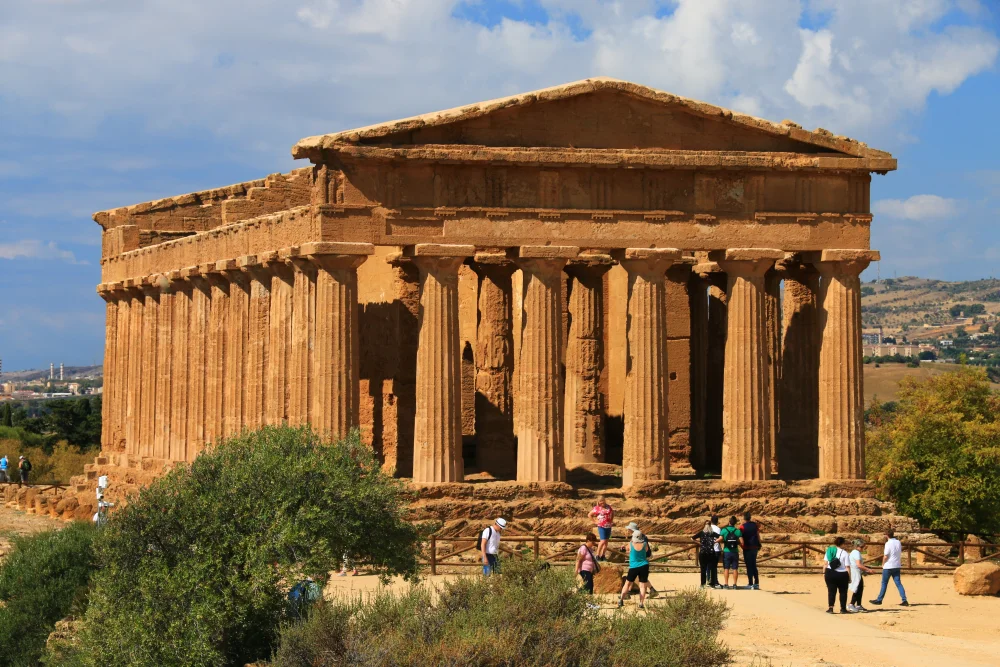 Temple de la Concorde, Vallée des Temples d'Agrigente, site grec antique au lever du soleil, Sicile