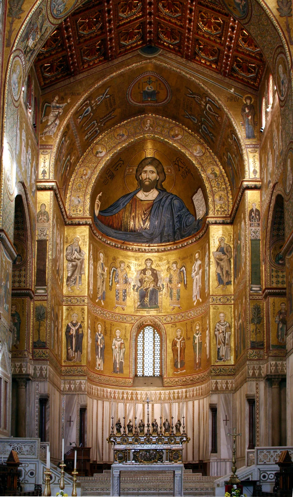 Mosaïques dorées du XIIe siècle dans l'abside de la cathédrale de Monreale, Sicile, Italie