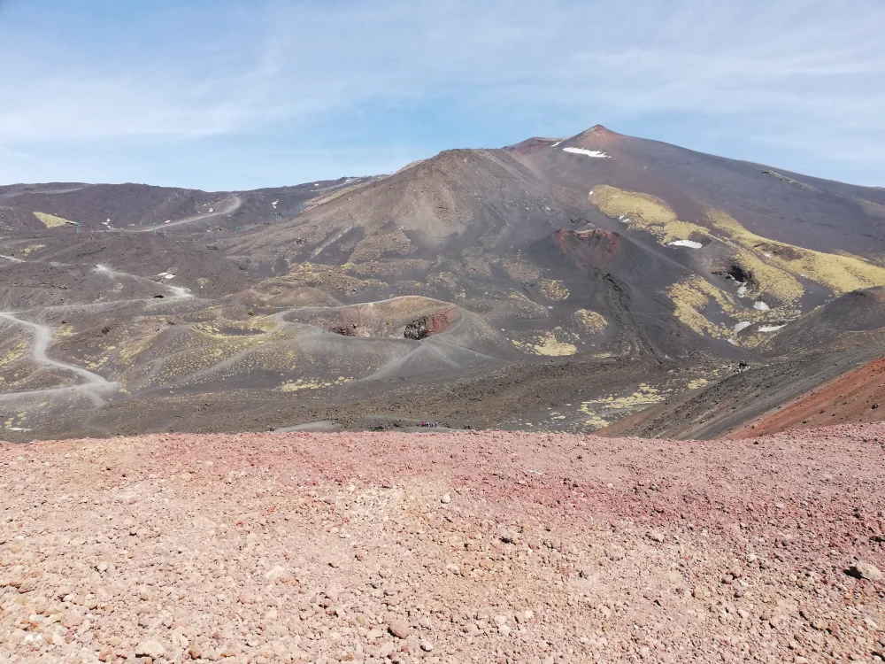 Cratères de l'Etna vus depuis le Rifugio Sapienza, versant sud du volcan, Sicile, septembre