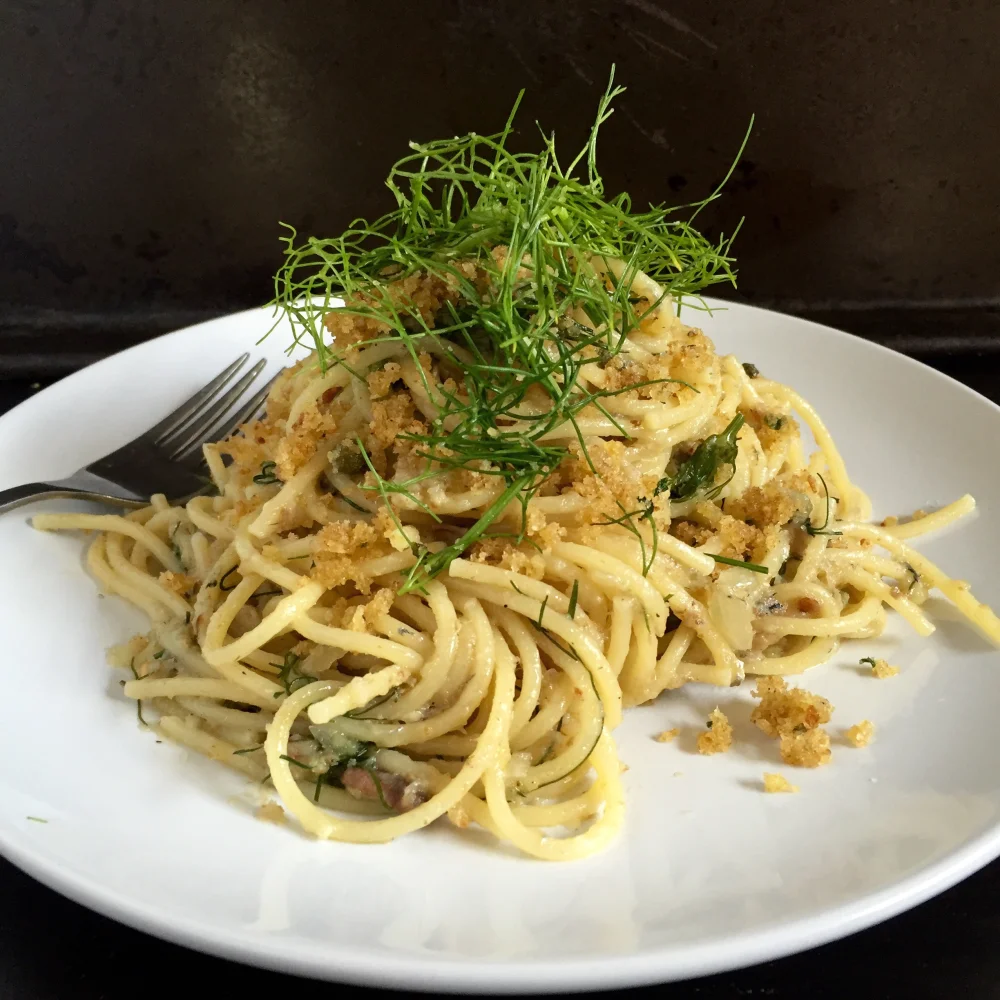 Pasta con le sarde avec fenouil sauvage, pignons de pin et raisins secs, Palerme, Sicile