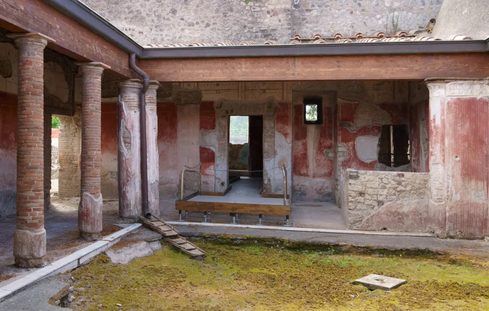 Intérieur restauré de la Casa della Nave Europa, Pompéi