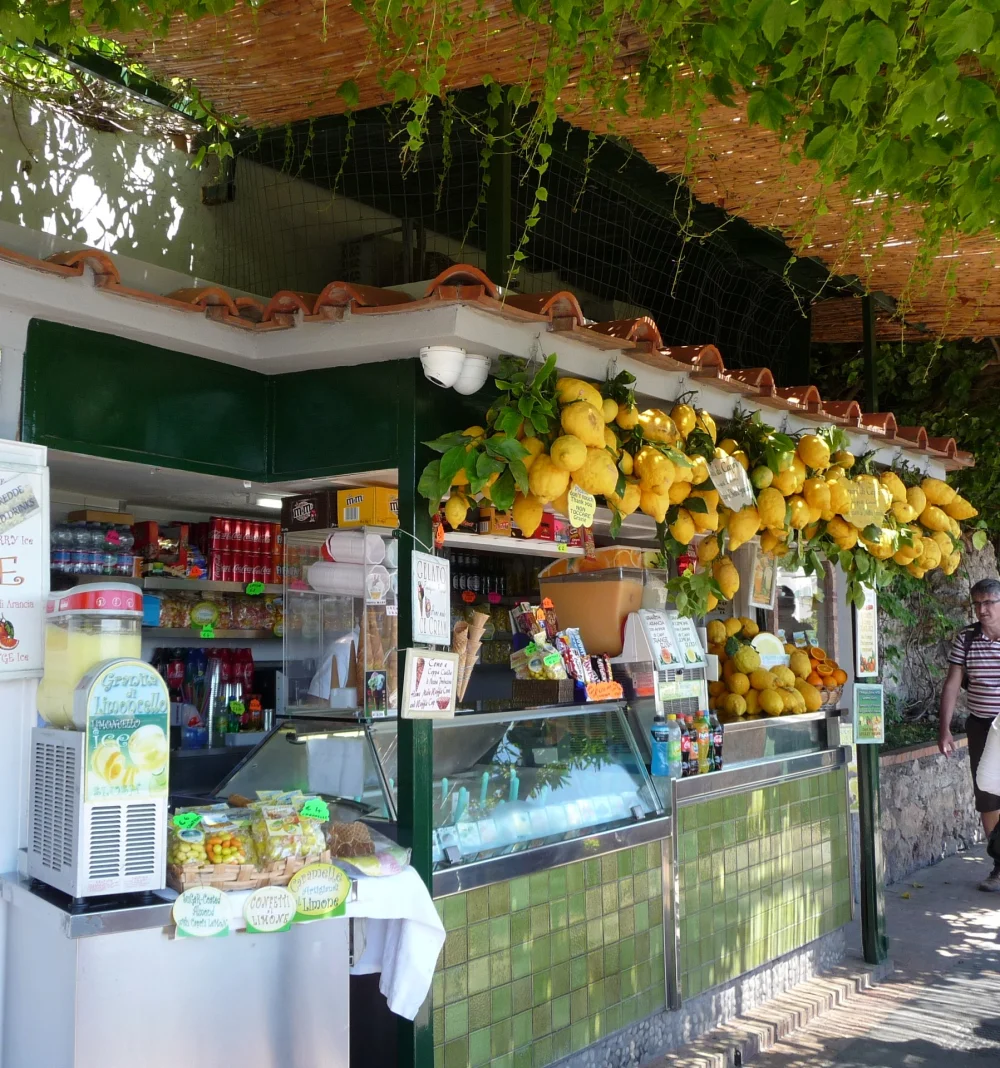 Stand de limonade artisanale aux citrons de Capri à Anacapri, île de Capri