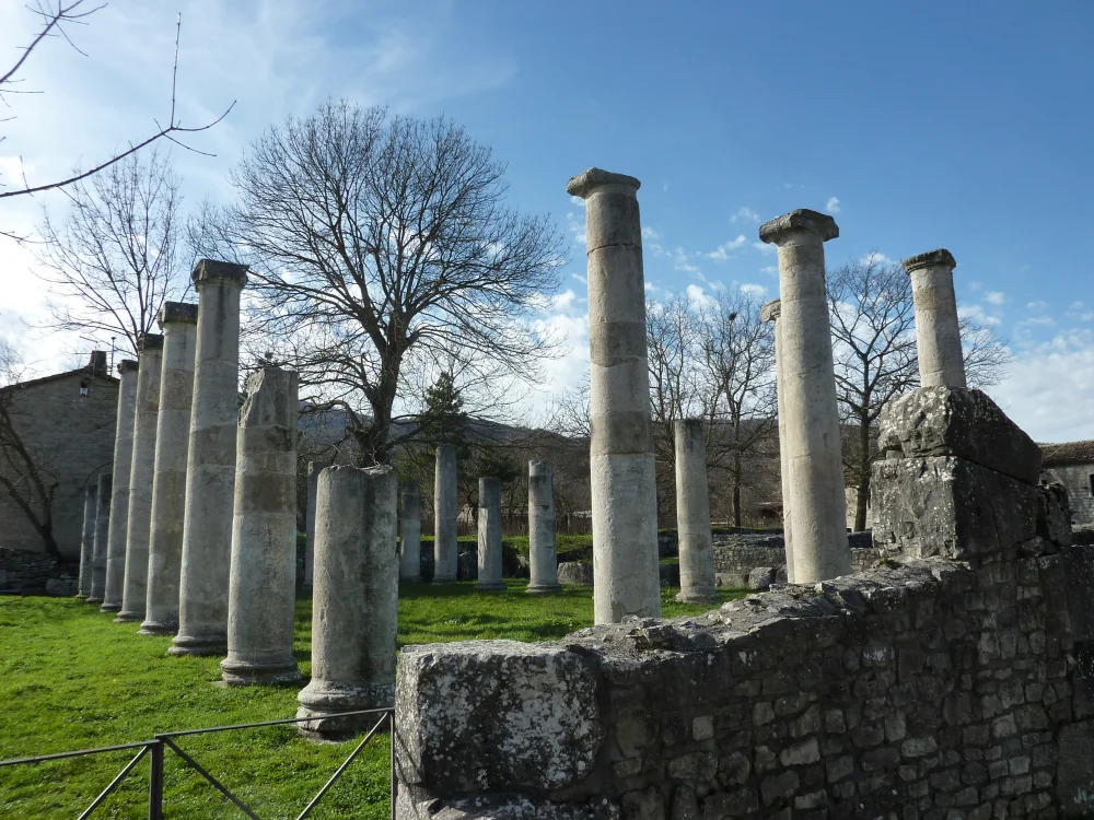 Basilique romaine du parc archéologique d'Altilia Sepino, Molise