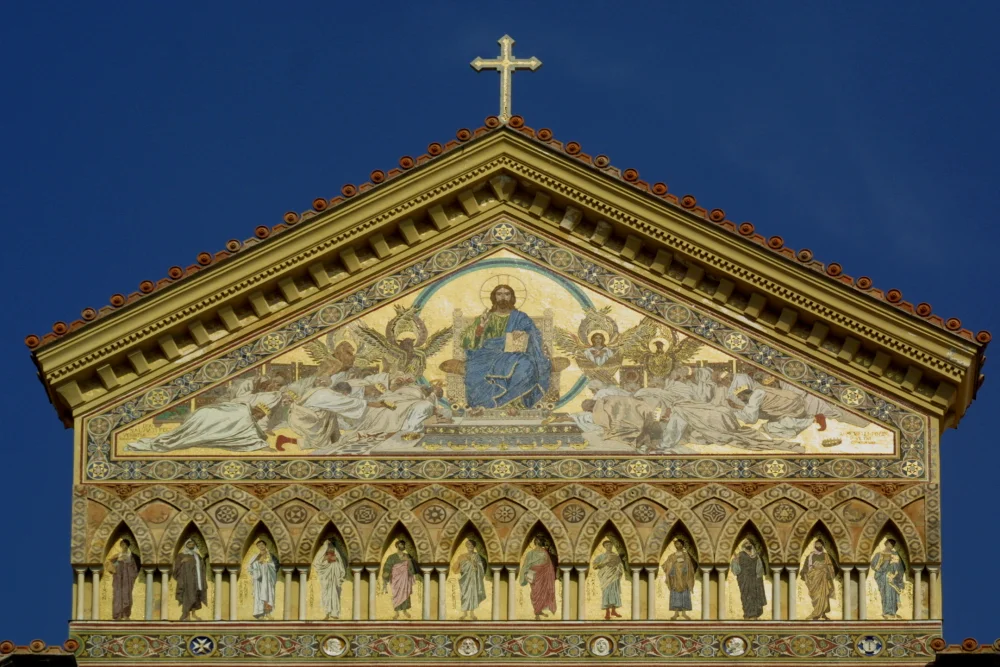 Façade en mosaïque dorée du Duomo di Sant'Andrea, Amalfi