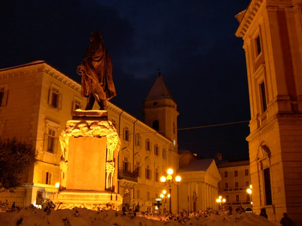 Piazza Prefettura dans la ville basse de Campobasso