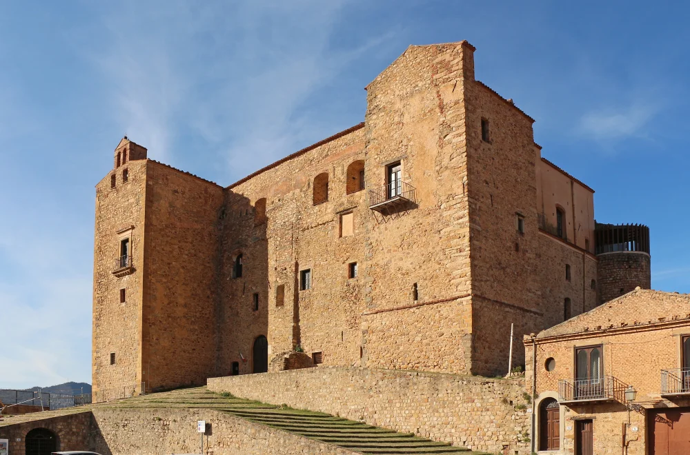 Château des Ventimiglia à Castelbuono, Madonie, Sicile