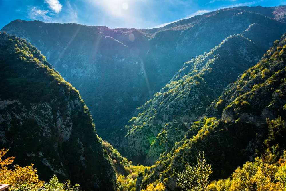 Vue du canyon des Gole del Sagittario depuis Anversa degli Abruzzi