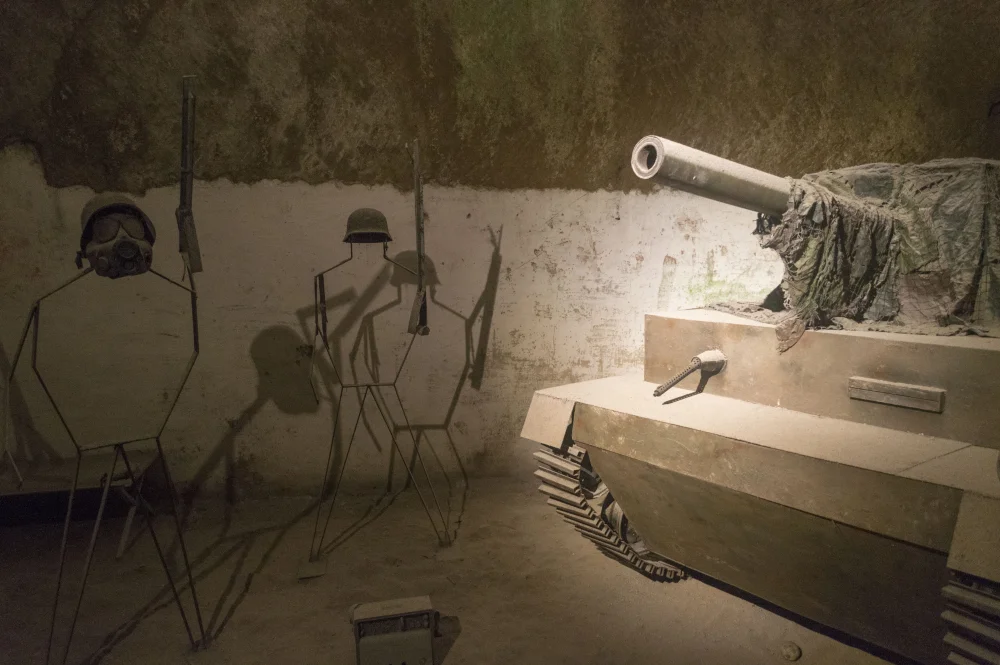 2. Les abris et le Musée de la Guerre