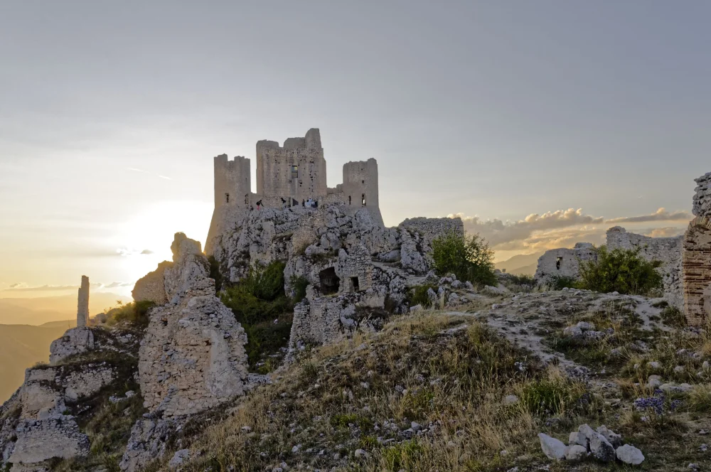 La forteresse de Rocca Calascio à 1 460 mètres d'altitude, Gran Sasso