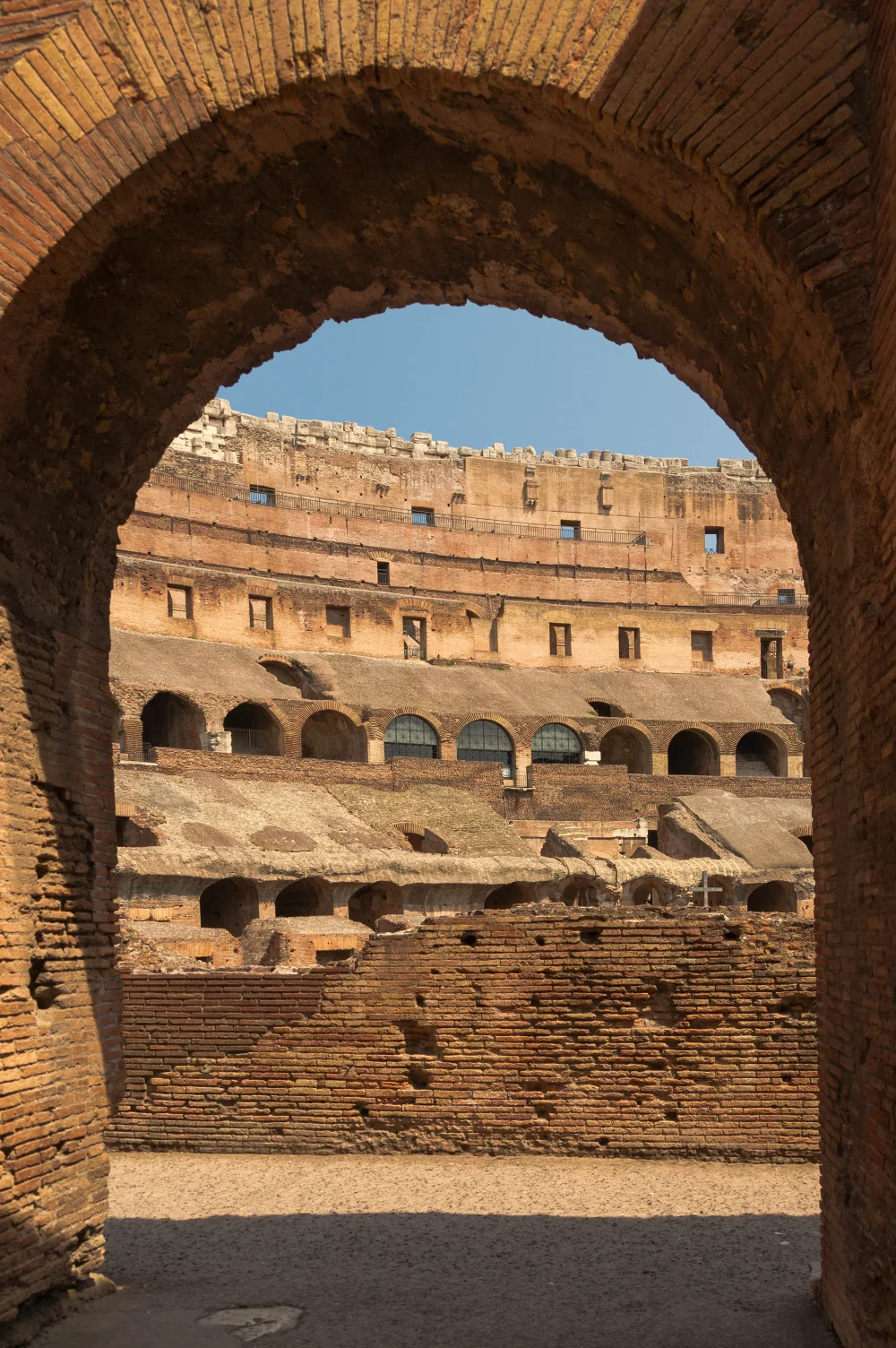 Arche du Colisée et pierres antiques, Rome