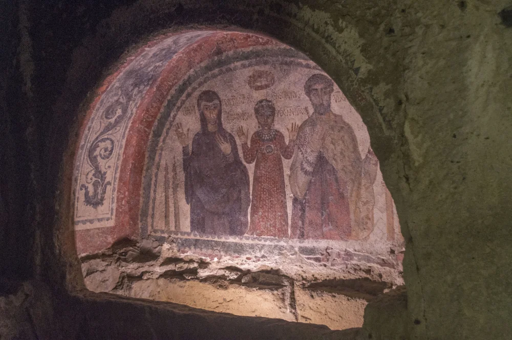 Fresques paléochrétiennes dans les Catacombes de San Gennaro, Naples