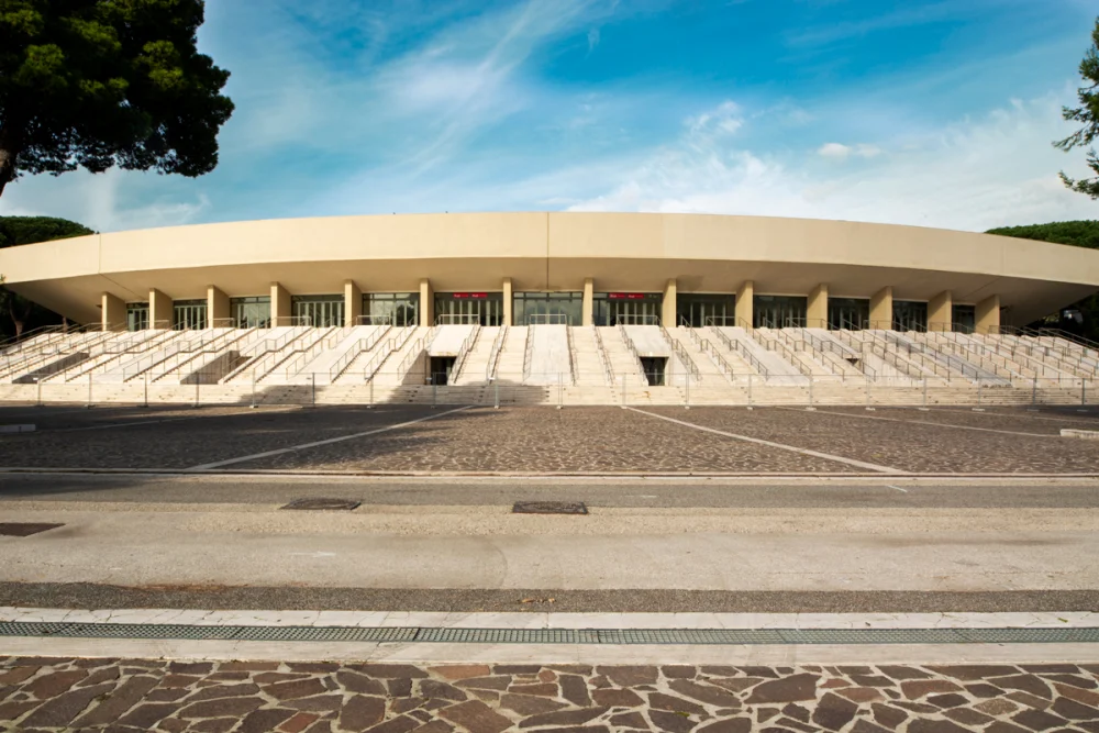 Arena Flegrea à Naples, salle de concert à ciel ouvert dans le complexe de la Mostra d'Oltremare