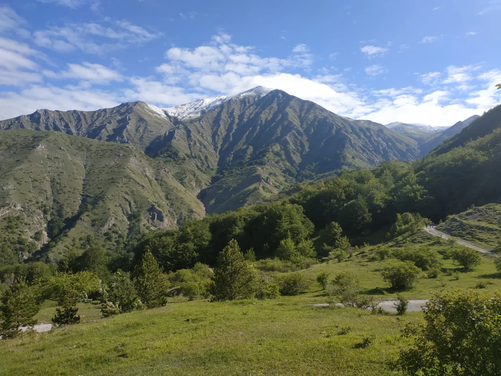 Sentier libre ou excursion payante : deux expériences différentes