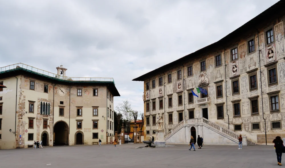 Palazzo historique du centre de Pise, architecture Renaissance