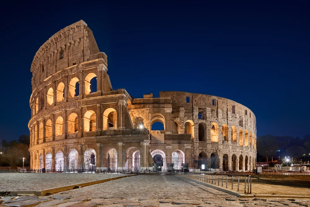 Le Colisée à Rome, point de départ d'une journée incluant Monti