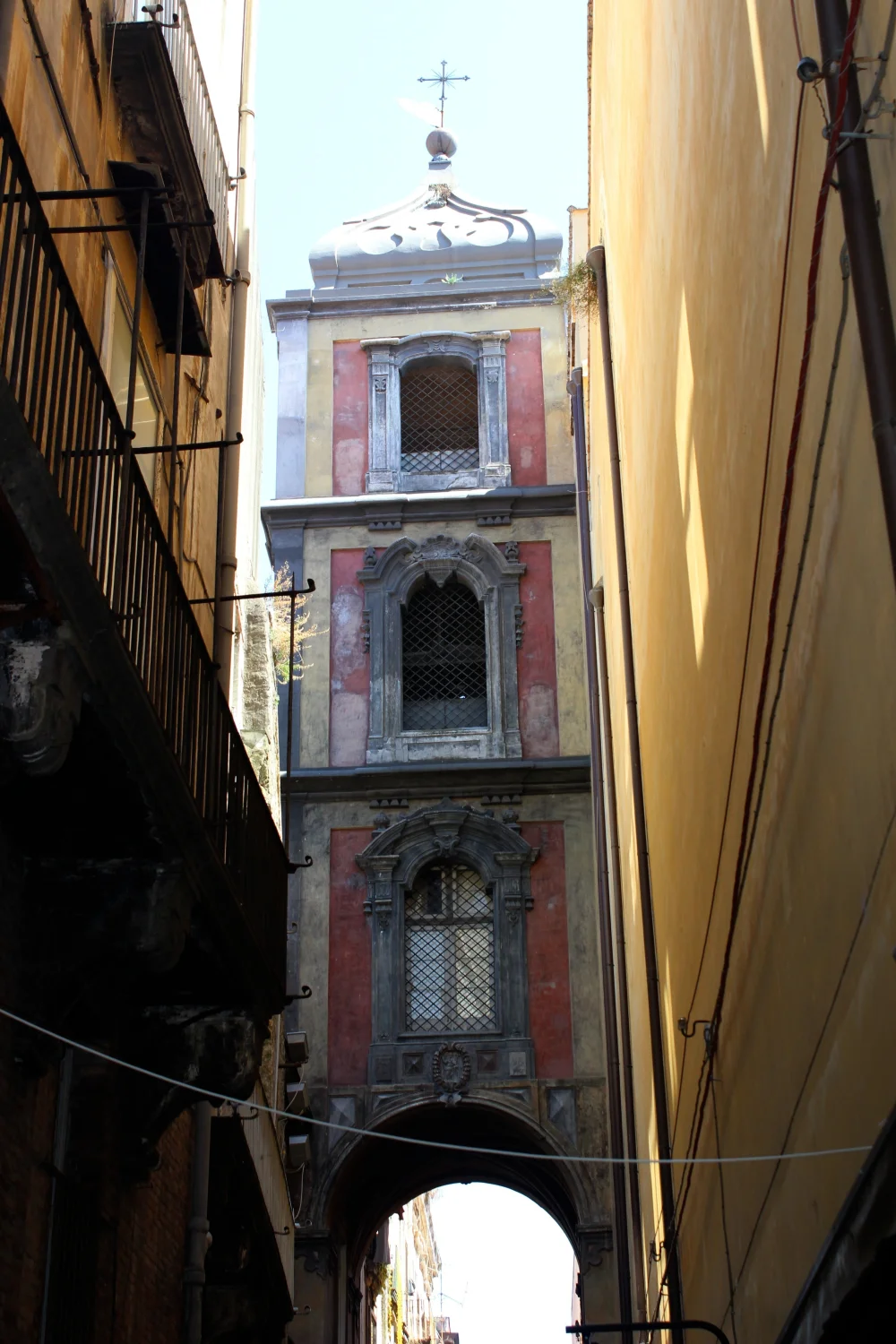 Clocher de l'église San Gregorio Armeno, Naples