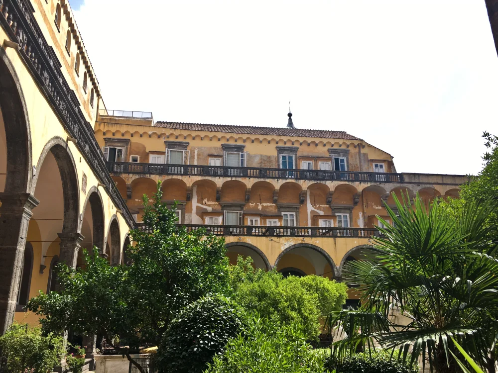 Cloître de San Gregorio Armeno, Naples