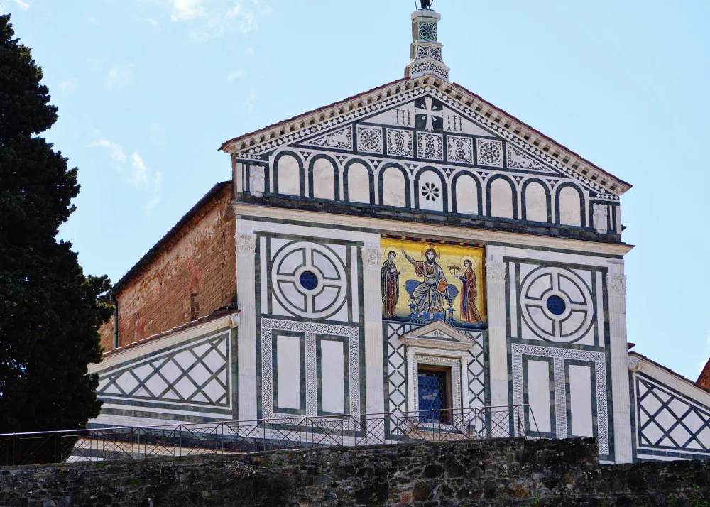 Façade de la basilique San Miniato al Monte, Florence