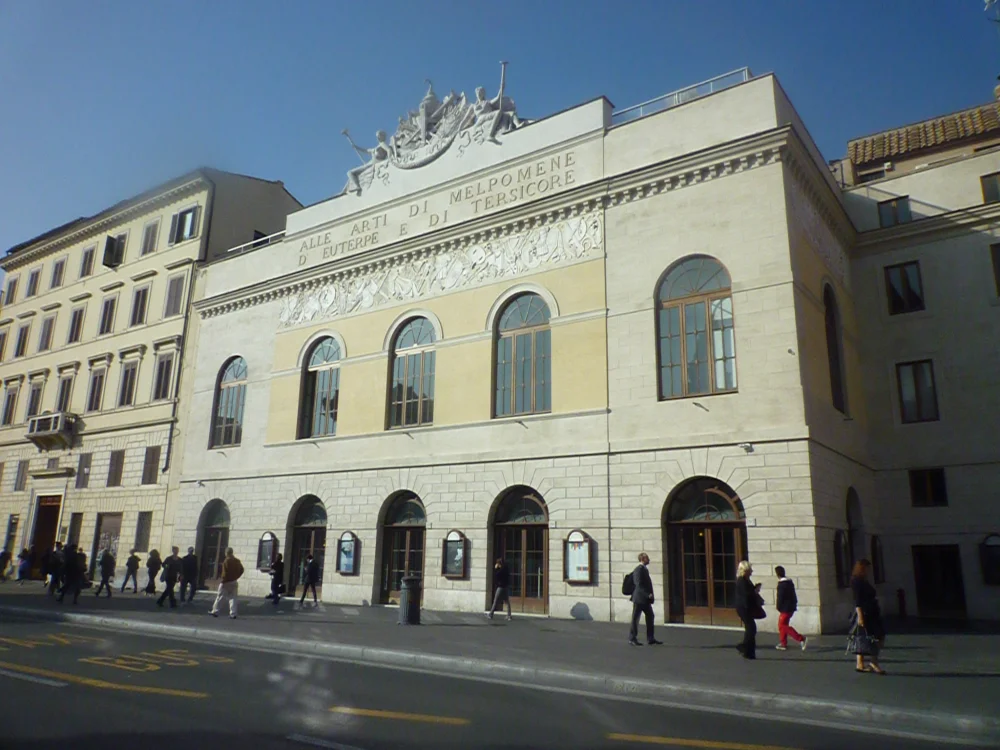 Le Teatro Argentina, salle du centre de Rome